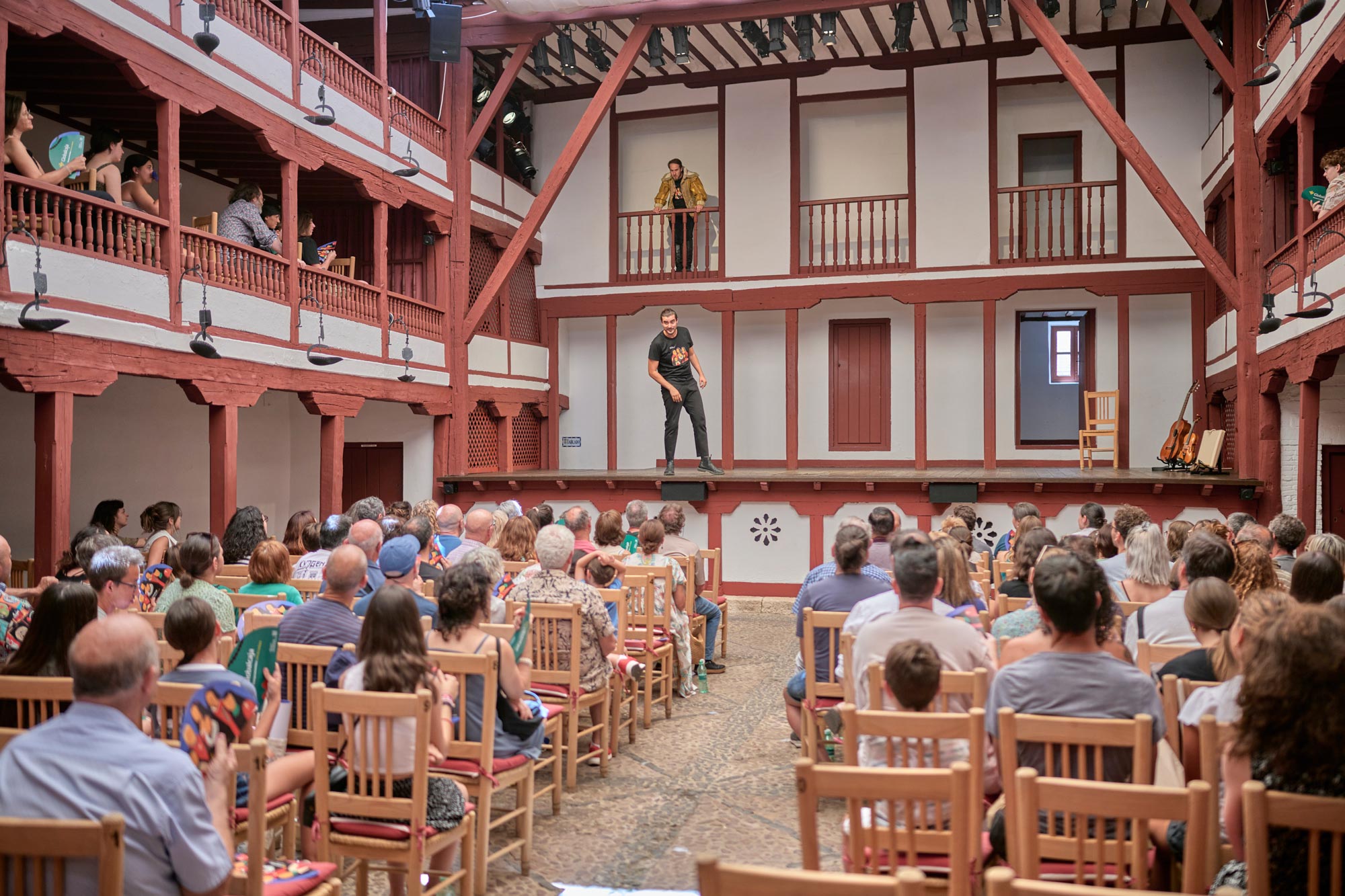 Corral de Comedias durante la representación de 'El arte de ser comediante', en cuya producción para el Festival de Almagro ha colaborado Globalcaja.